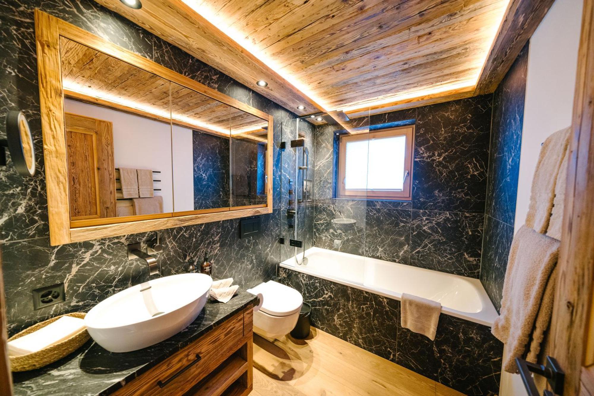 Seven Alpina Boutique Hotel クロスタース エクステリア 写真
