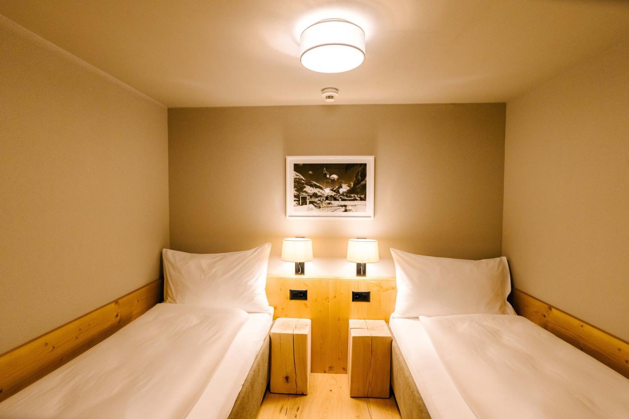 Seven Alpina Boutique Hotel クロスタース エクステリア 写真