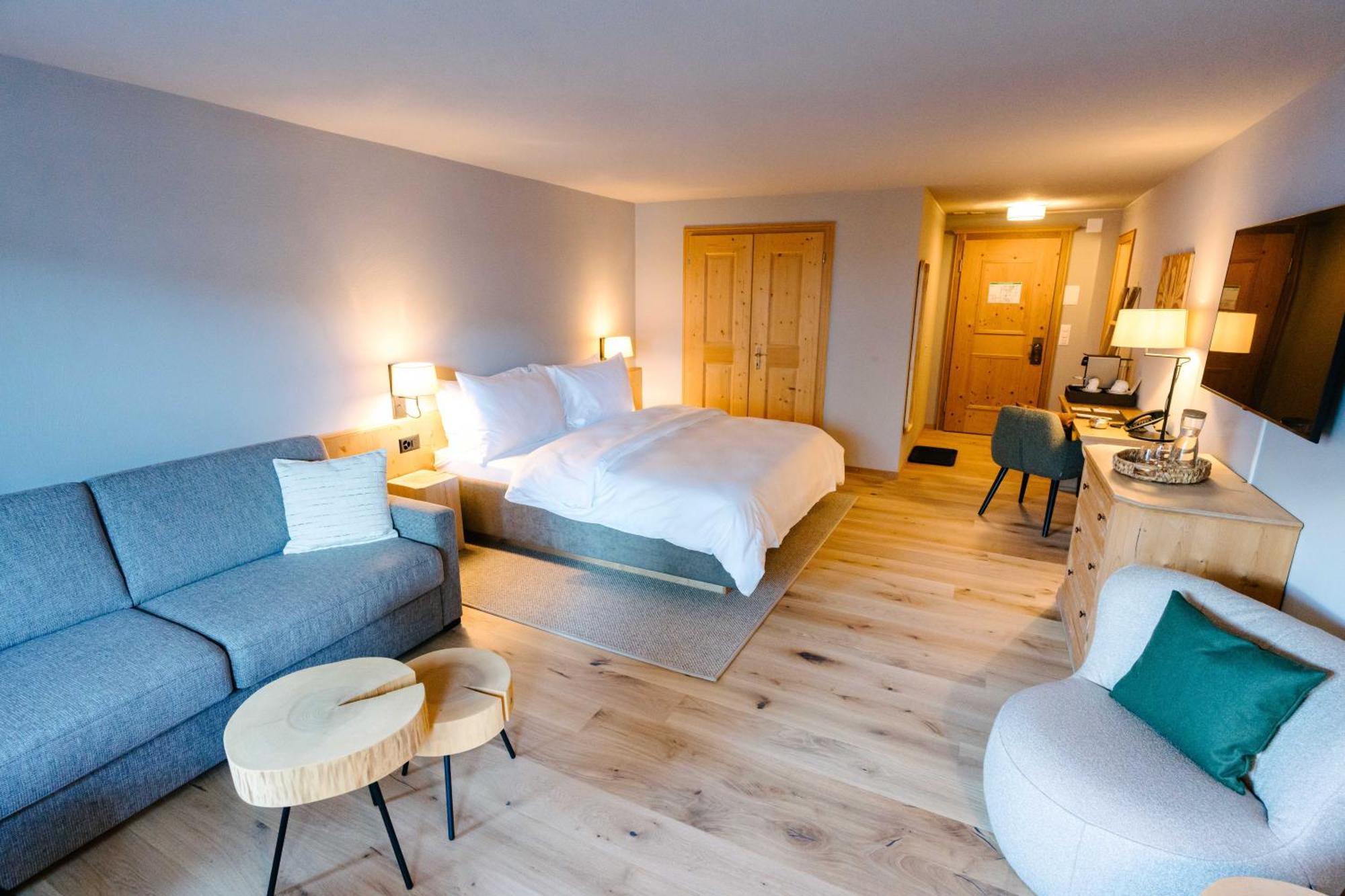 Seven Alpina Boutique Hotel クロスタース エクステリア 写真
