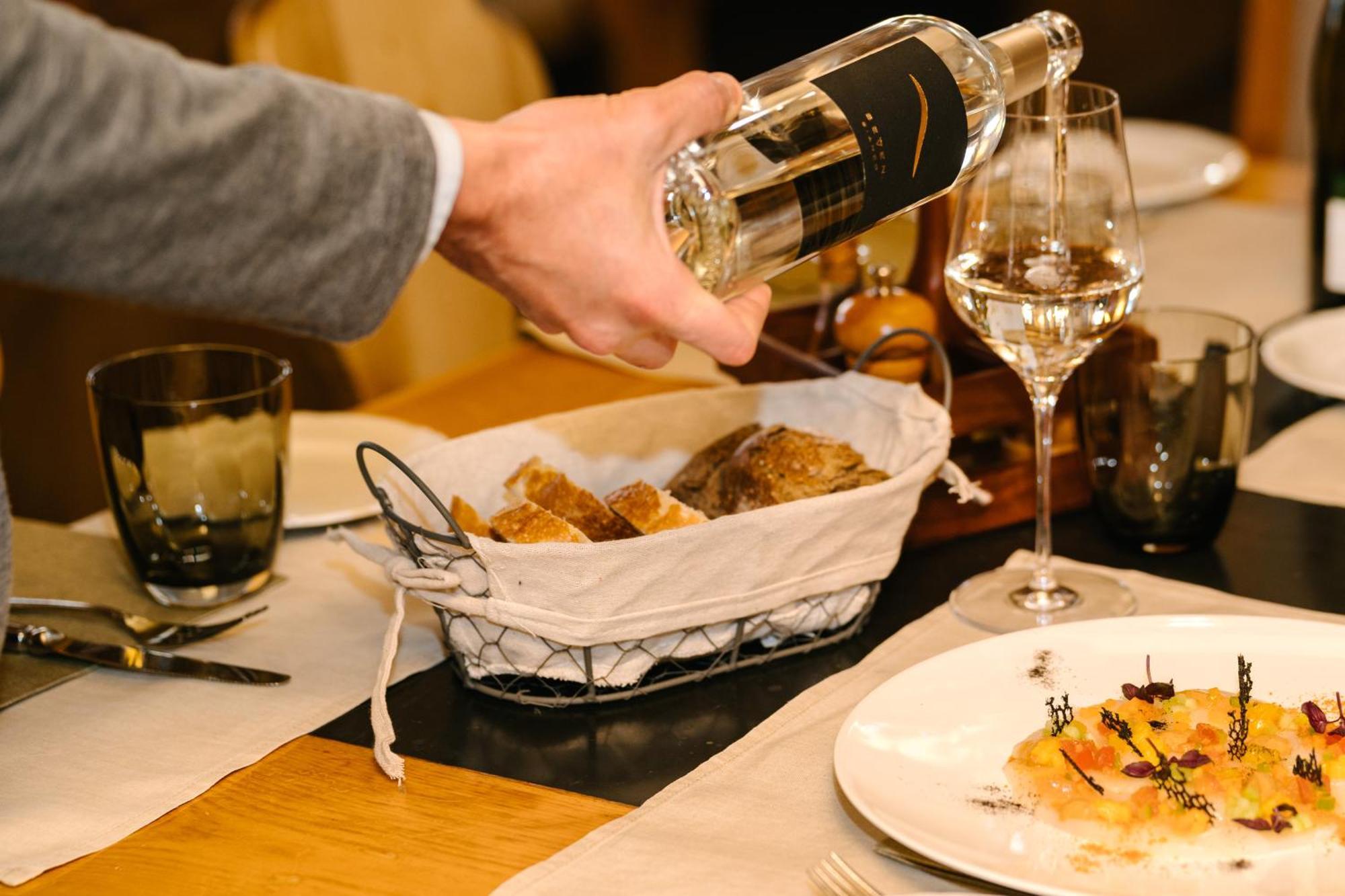 Seven Alpina Boutique Hotel クロスタース エクステリア 写真